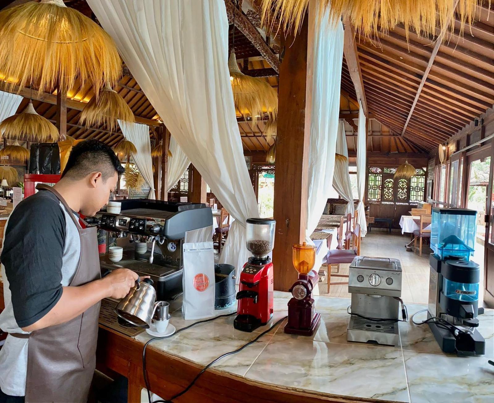 Kampoeng Joglo Ijen Villa Banyuwangi  Dış mekan fotoğraf
