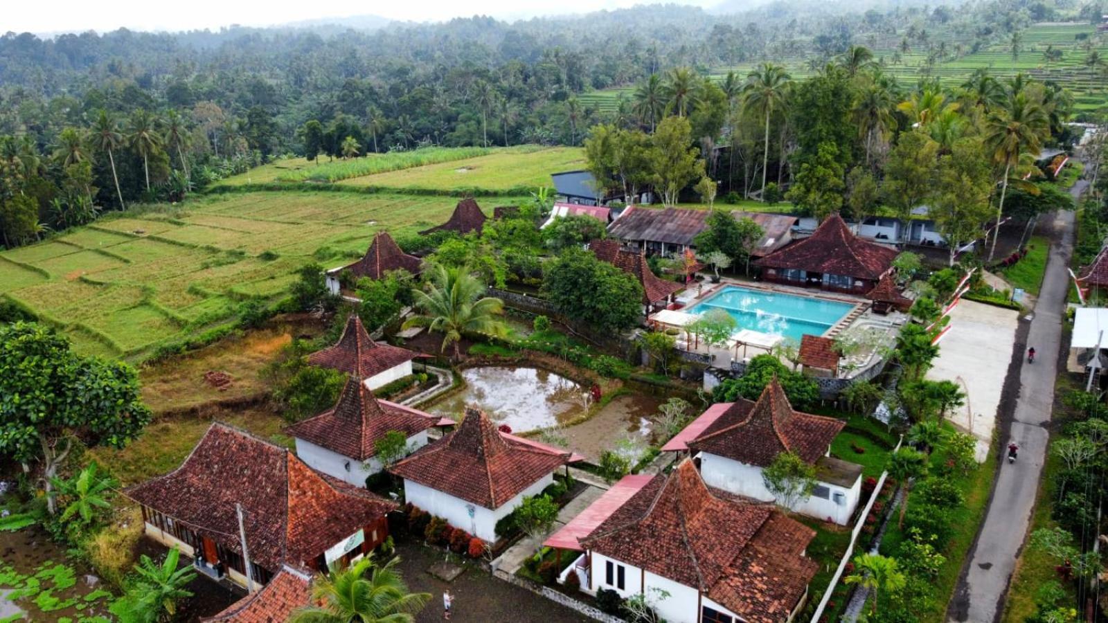 Kampoeng Joglo Ijen Villa Banyuwangi  Dış mekan fotoğraf