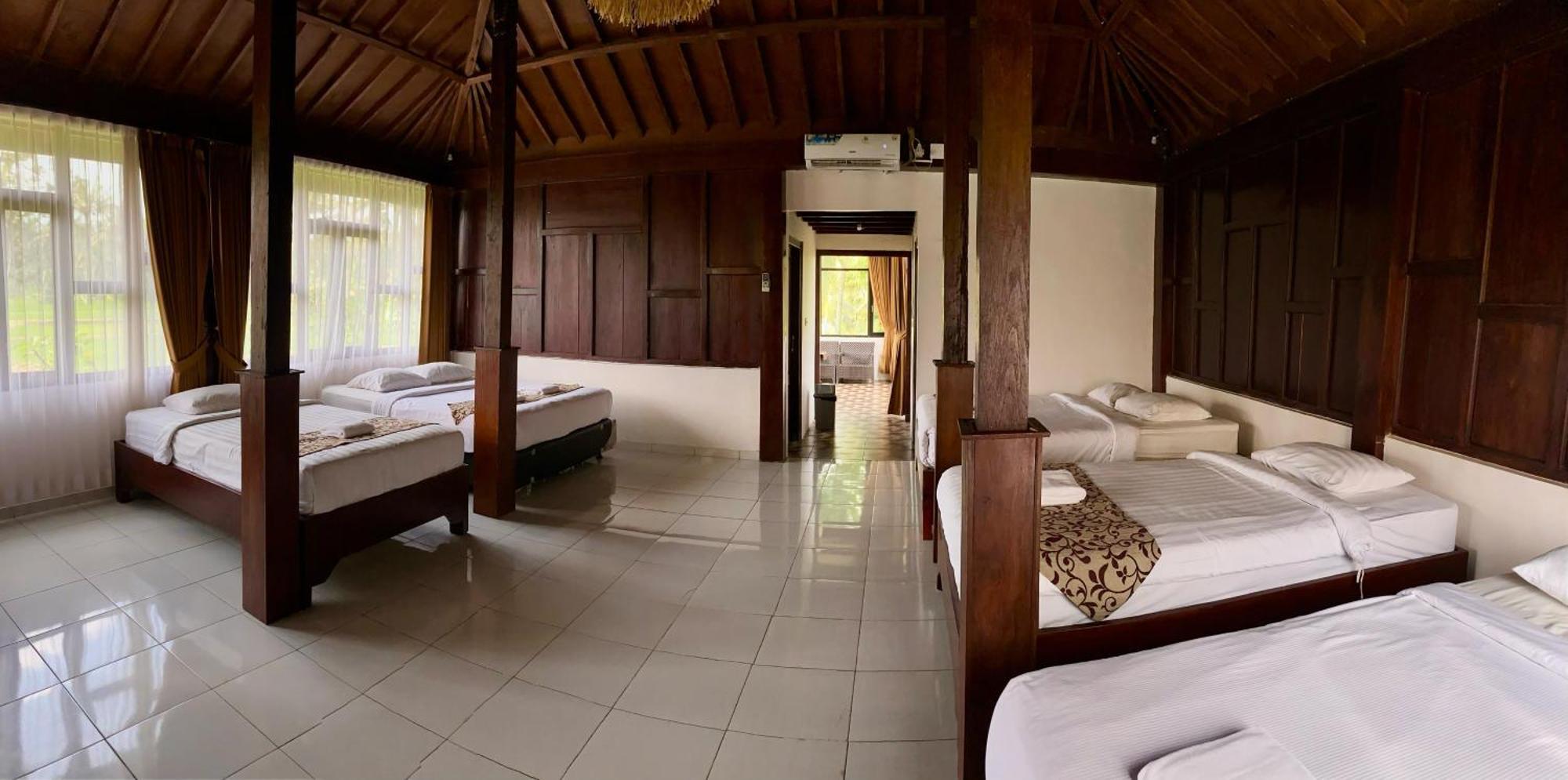 Kampoeng Joglo Ijen Villa Banyuwangi  Oda fotoğraf